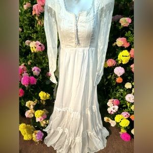 Vintage Ivory Gunne Sax Dress